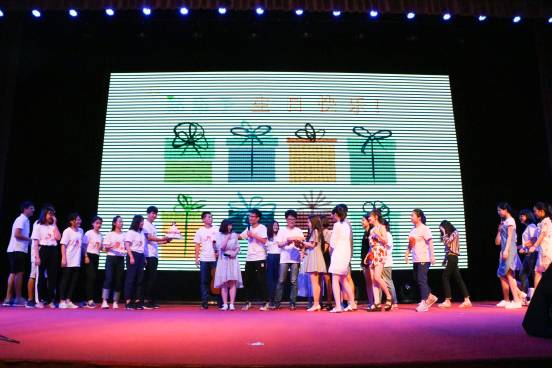 说明: https://mmbiz.qlogo.cn/mmbiz_png/aYicGh8pPibVLeTOuqWgsm3Z2Vx9RicnzMBz67fbgbeLGUOJhfo4WadFUDU7aV4UZ3ibL1mXamFxEdbd6utGQ8YQHA/0?wx_fmt=png