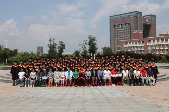 2021年学生毕业照