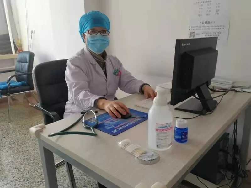 说明: 抗击疫情 责任在肩 —— 沈阳市政协医药卫生界委员向党和人民宣誓
