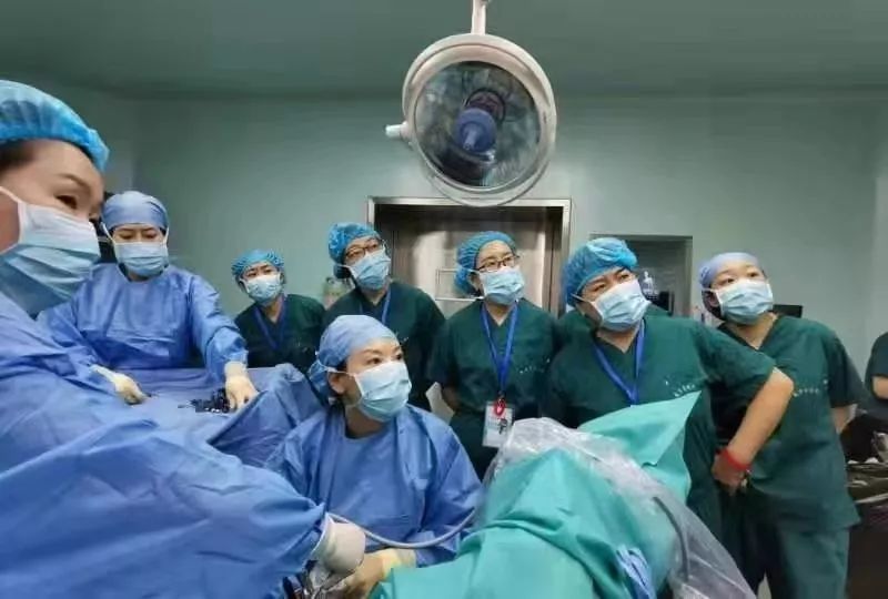 说明: 抗击疫情 责任在肩 —— 沈阳市政协医药卫生界委员向党和人民宣誓
