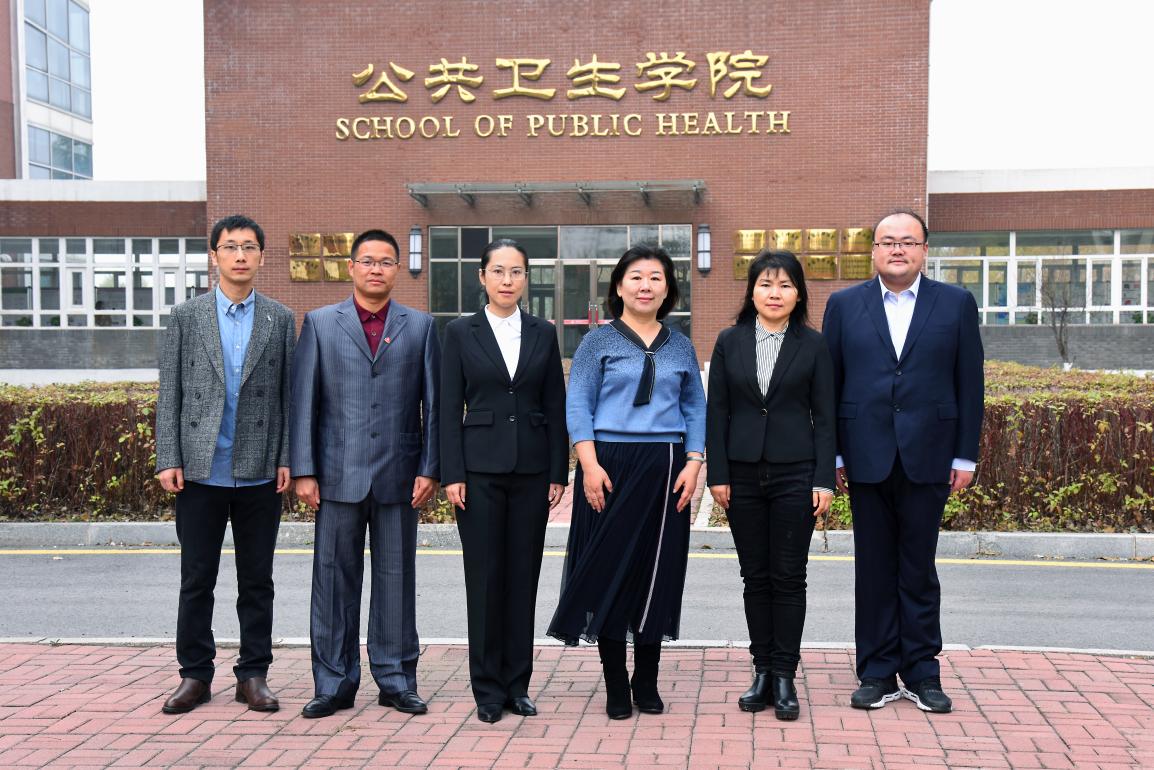 卫生毒理学教研室合照